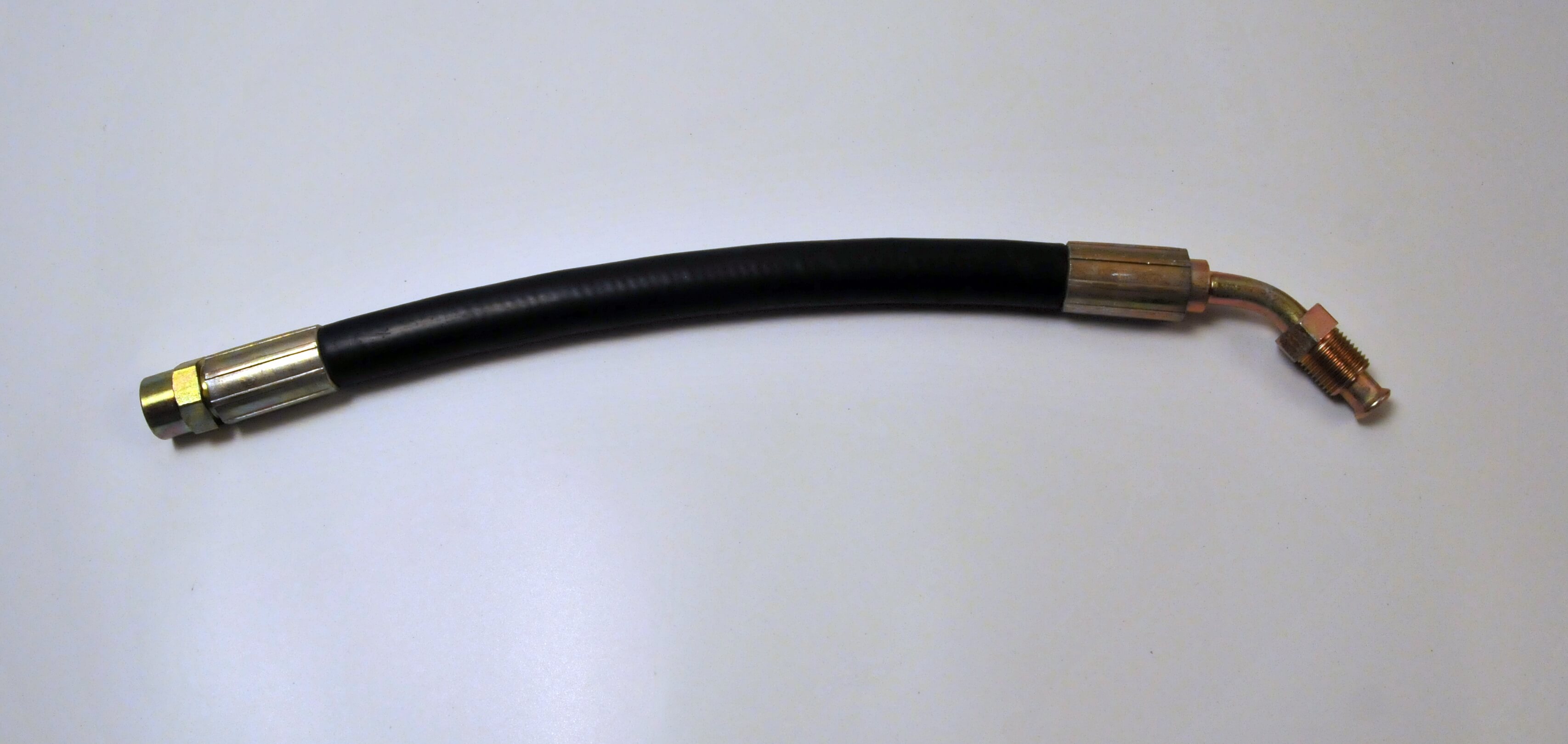 צינור שמן מנוע  מגנום